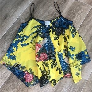 LIKE BEW BEAUTIFUL FLOWY TOP
